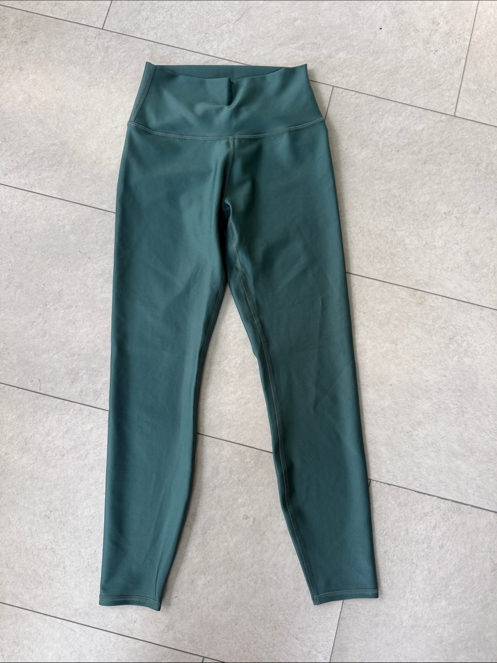 High-Waist Alo Leggings in Deep Teal